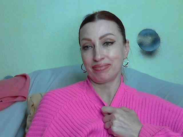 Irinchi Live Webcam on BongaCams