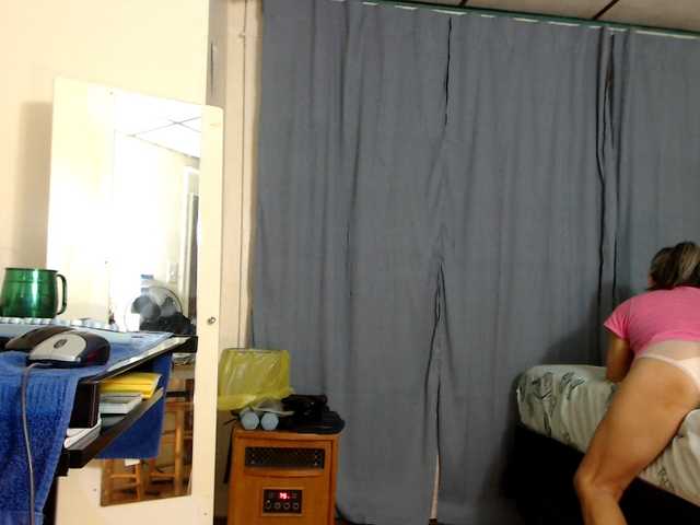 AnalTaxi's BongaCams show and profile