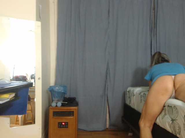 AnalTaxi's BongaCams show and profile