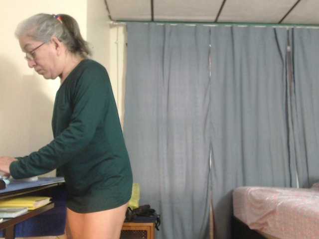 AnalTaxi's BongaCams show and profile