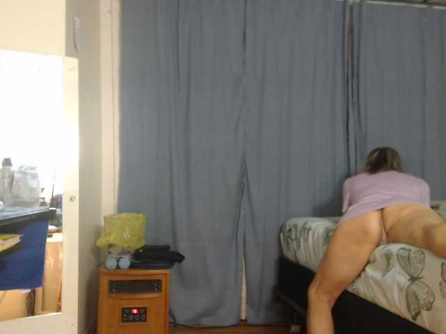 AnalTaxi's BongaCams show and profile