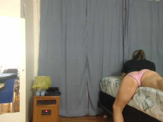 AnalTaxi's BongaCams show and profile