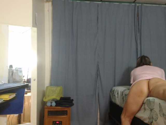 AnalTaxi's BongaCams show and profile