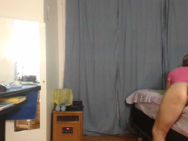 AnalTaxi's BongaCams show and profile