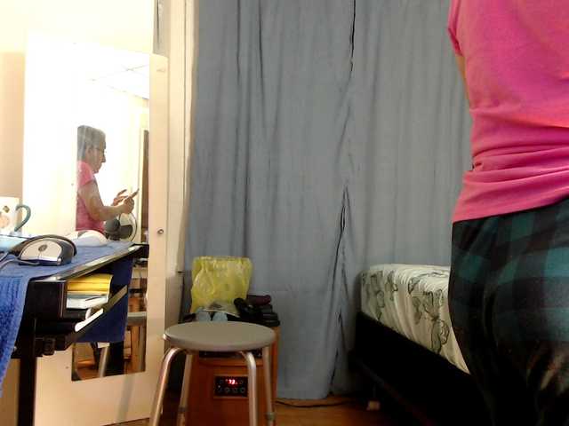 AnalTaxi's BongaCams show and profile