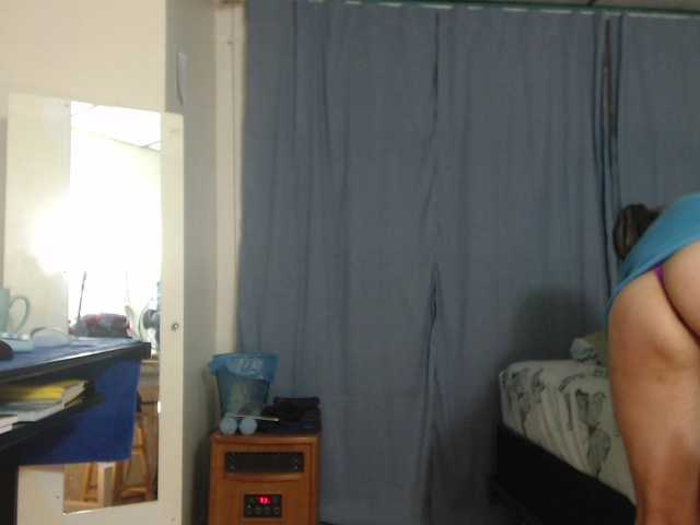 AnalTaxi's BongaCams show and profile