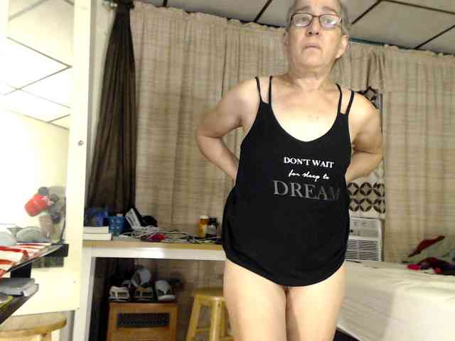 FIXMYASSTOO webcam