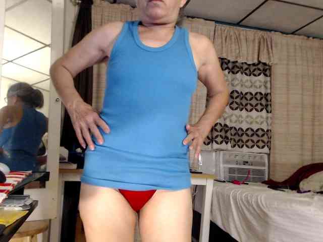 FIXMYASSTOO webcam