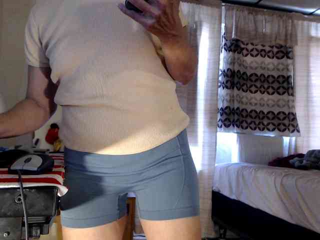 FIXMYASSTOO webcam