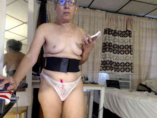 FIXMYASSTOO webcam