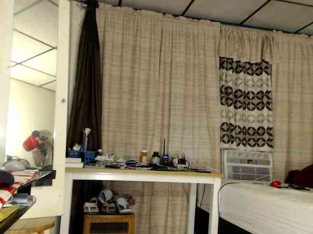 FIXMYASSTOO webcam