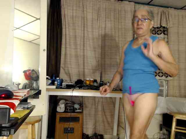 FIXMYASSTOO webcam