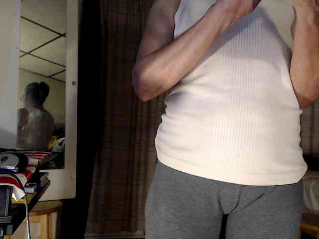FIXMYASSTOO webcam