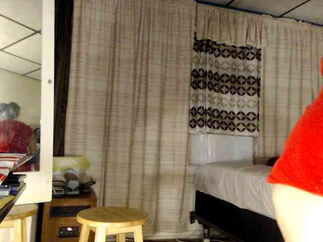 FIXMYASSTOO webcam