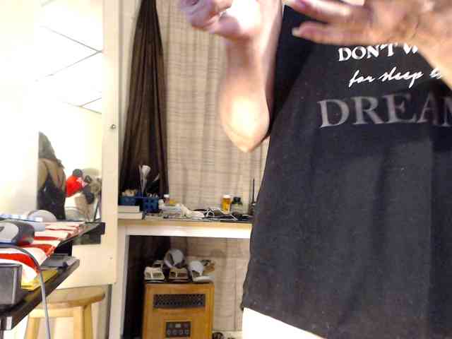FIXMYASSTOO webcam