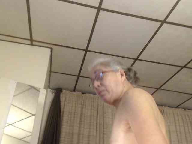 FIXMYASSTOO webcam