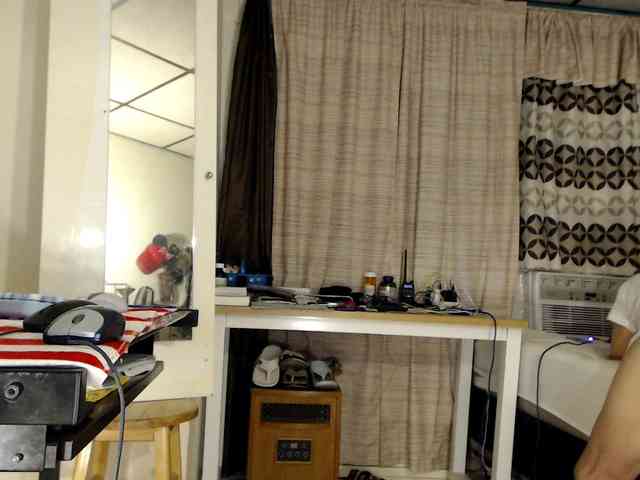 FIXMYASSTOO webcam