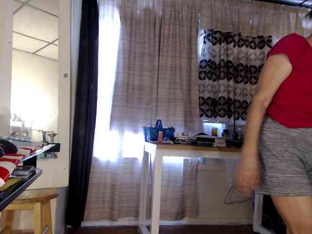 FIXMYASSTOO webcam