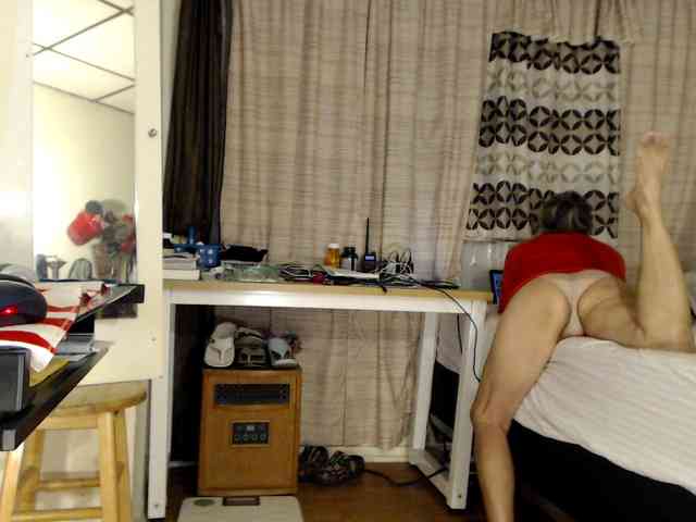FIXMYASSTOO webcam
