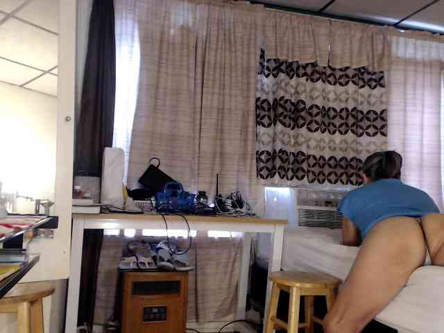 FIXMYASSTOO webcam