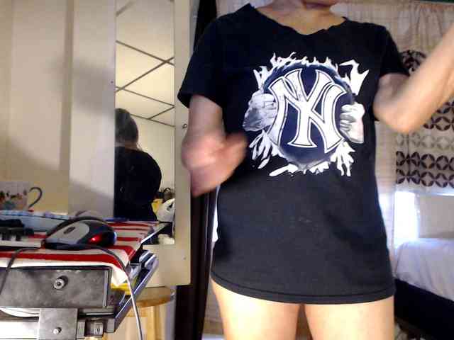 FIXMYASSTOO webcam