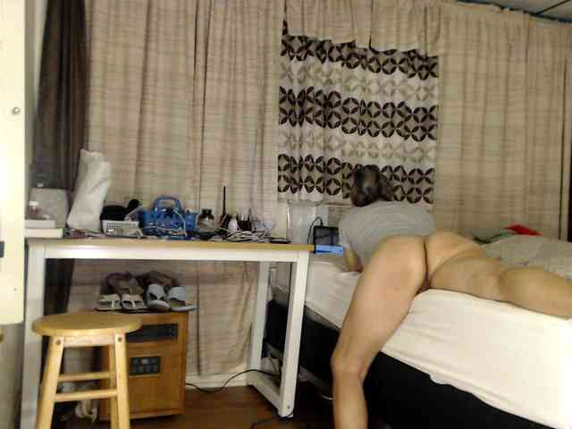 FIXMYASSTOO webcam