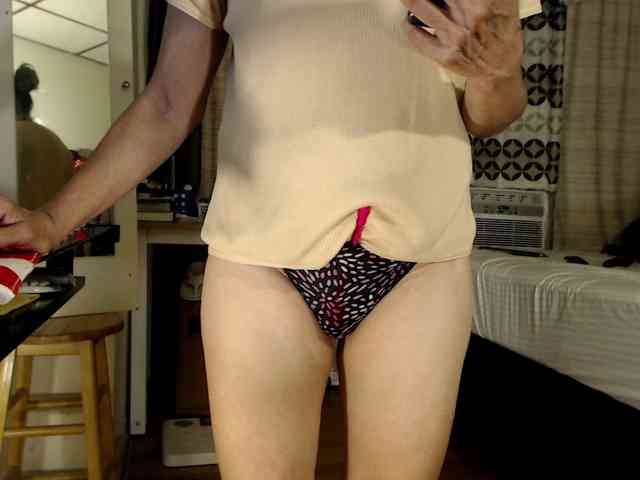 FIXMYASSTOO webcam