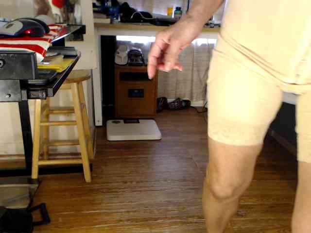 FIXMYASSTOO webcam