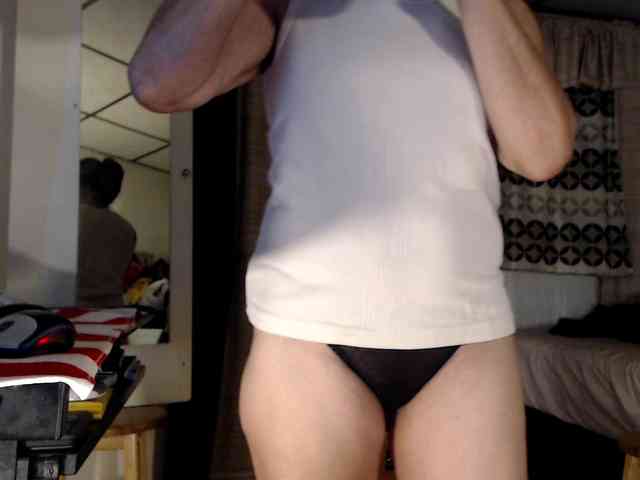 FIXMYASSTOO webcam