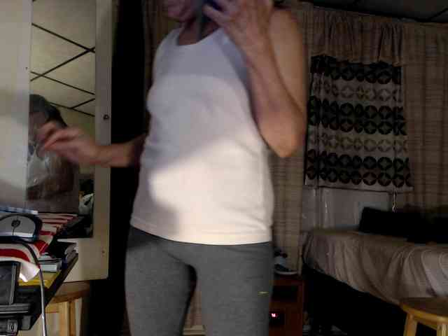 FIXMYASSTOO webcam