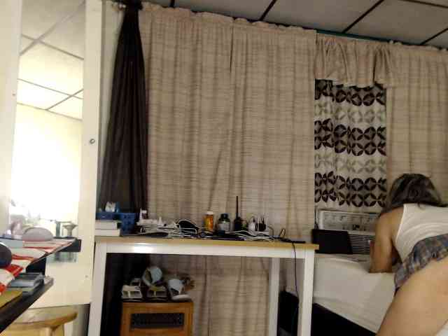 FIXMYASSTOO webcam