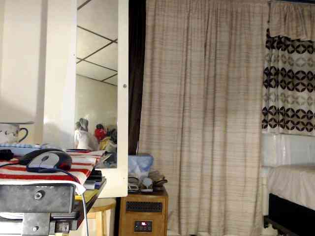 FIXMYASSTOO webcam