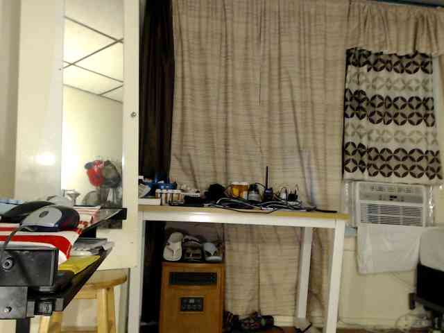 FIXMYASSTOO webcam