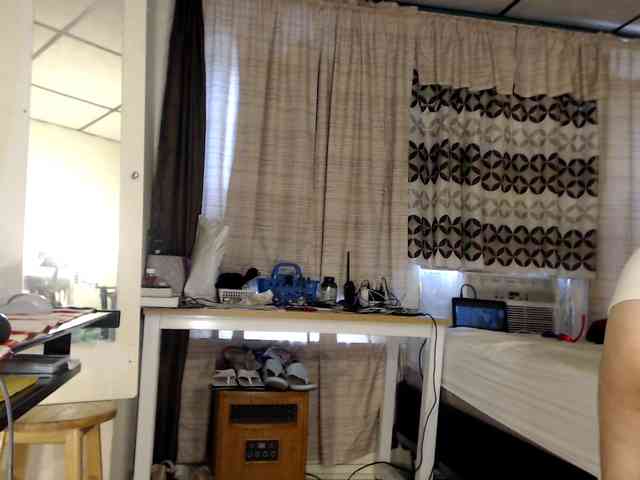 FIXMYASSTOO webcam