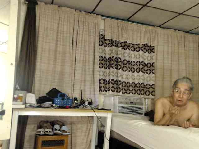 FIXMYASSTOO webcam