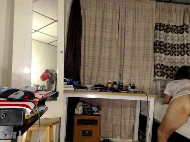 FIXMYASSTOO webcam