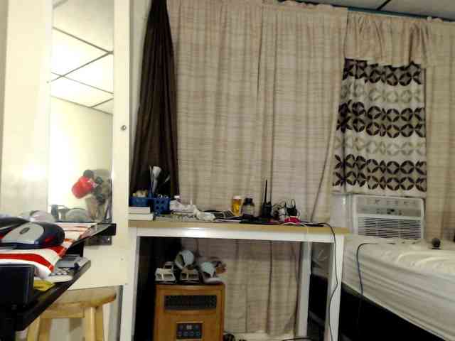 FIXMYASSTOO webcam