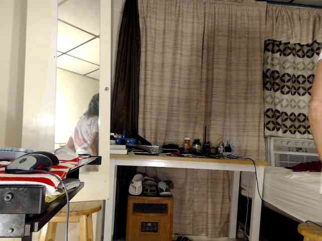 FIXMYASSTOO webcam