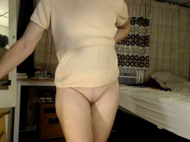 FIXMYASSTOO webcam