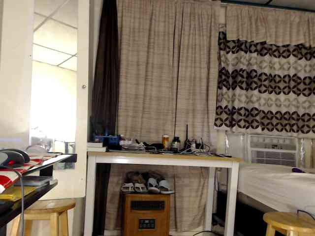 FIXMYASSTOO webcam