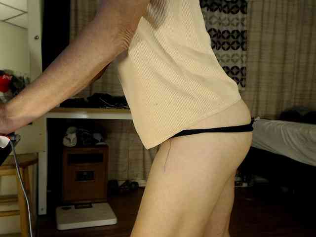 FIXMYASSTOO webcam