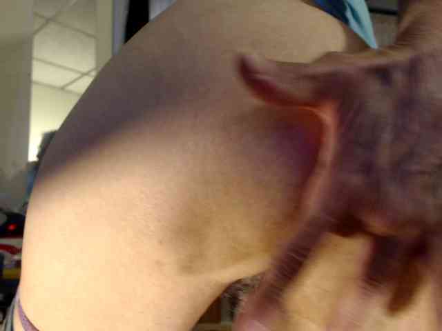 FIXMYASSTOO webcam
