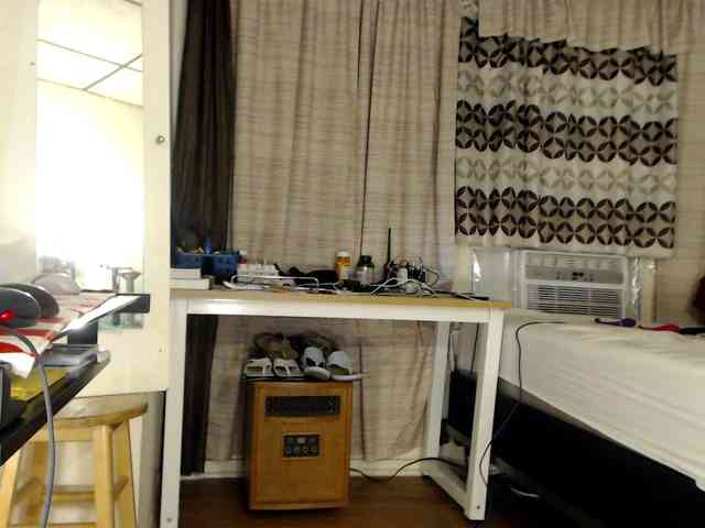 FIXMYASSTOO webcam