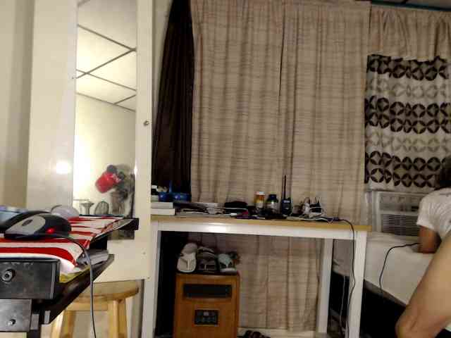 FIXMYASSTOO webcam