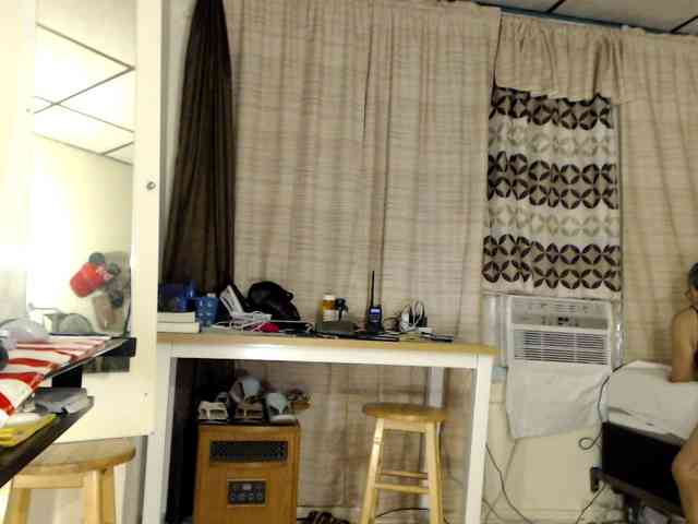 FIXMYASSTOO webcam