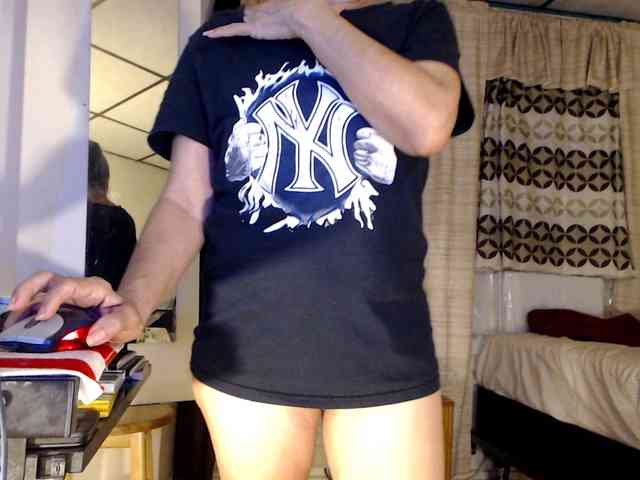 FIXMYASSTOO webcam