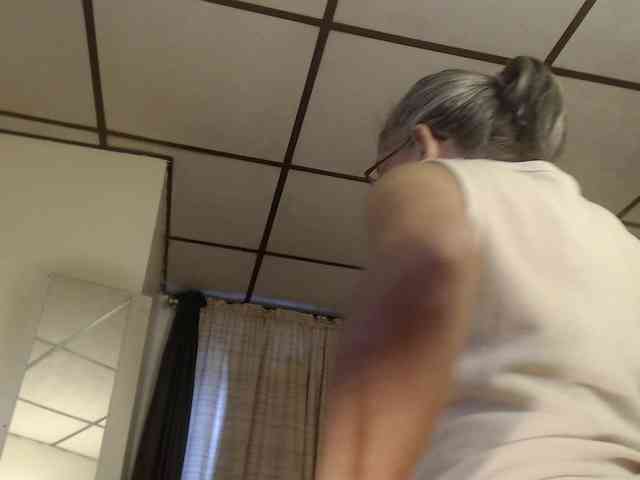 FIXMYASSTOO webcam