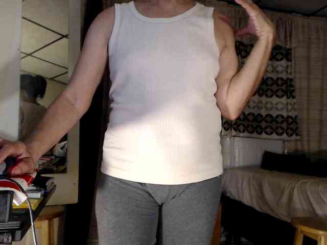 FIXMYASSTOO webcam