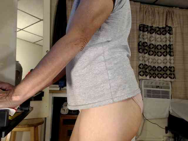 FIXMYASSTOO webcam