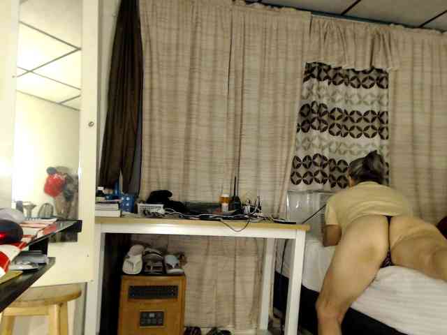 FIXMYASSTOO webcam